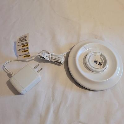 Black and Decker Dustbuster and More Household Items (LR-EL)