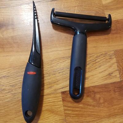 Large Utensil Lot - Kitchen Aid, OXO, Calphalon and More (K-KD)