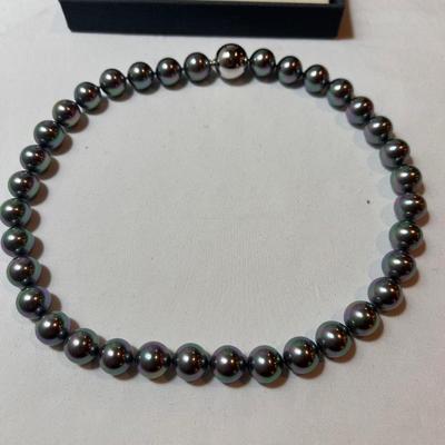 Majorica Necklace & Matching Earrings (K-RG)