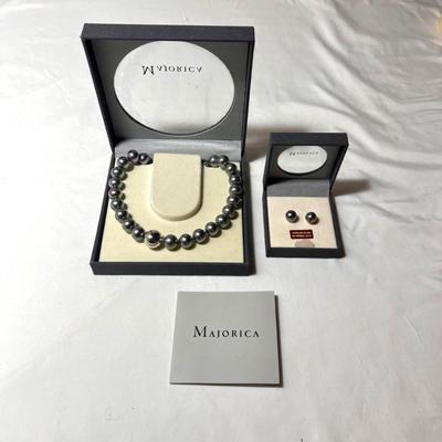 Majorica Necklace & Matching Earrings (K-RG)