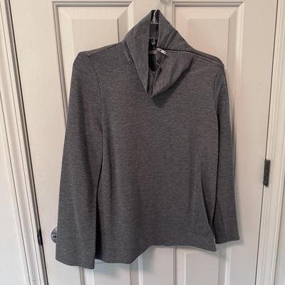 Neiman Marcus, Gap, J. Jill, and More Women’s Lightweight Sweaters - Size M-XL (GB2-DZ)