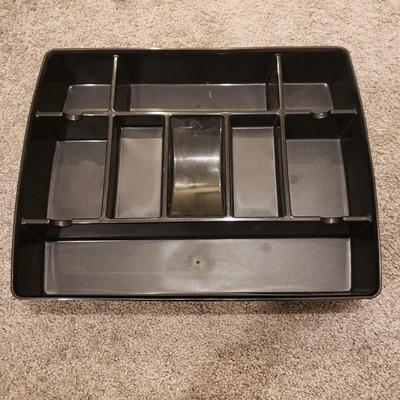 Closet and Clothes Storage (GB1-KD)