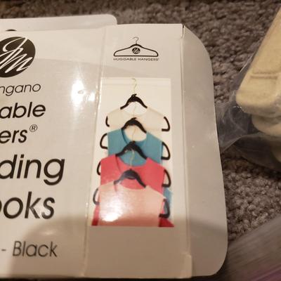 Closet and Clothes Storage (GB1-KD)