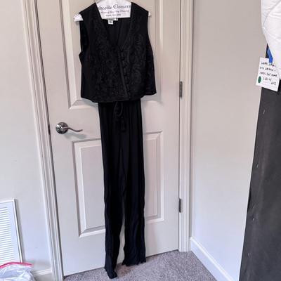 Dana Buchman, Calvin Klein, Brooks Brothers, and More Dressy Clothes - Women’s Size Large (GB2-DZ)