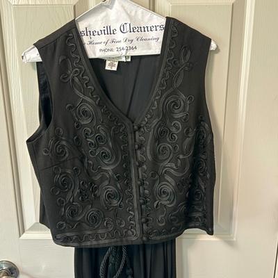 Dana Buchman, Calvin Klein, Brooks Brothers, and More Dressy Clothes - Women’s Size Large (GB2-DZ)