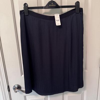 Dana Buchman, Calvin Klein, Brooks Brothers, and More Dressy Clothes - Women’s Size Large (GB2-DZ)