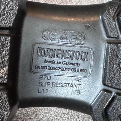 Birkenstock and Crocs Black Rubber Shoes - Women’s Size 11 (GB2-DZ)