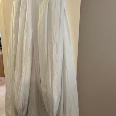 Comforter Sets, Drapes, Pillows