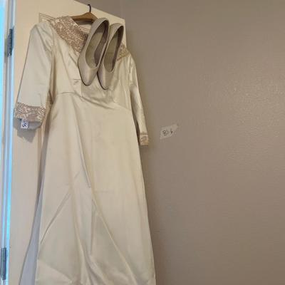 Wedding Dress Vintage & Shoes