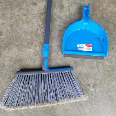 Yard Tools and Hose (G-EL)