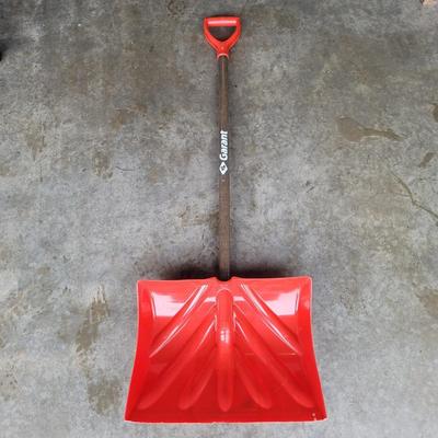 Yard Tools and Hose (G-EL)