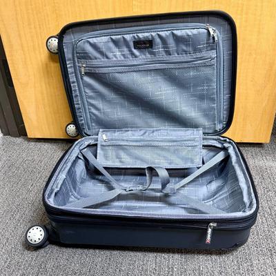 Ricardo Beverly Hills Hardside Spinner Suitcase - Carry-on Size (1 of 2 on AUCTION)