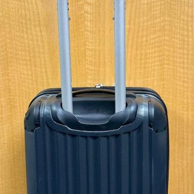 Ricardo Beverly Hills Carry-on Size Hardside Spinner Suitcase (2 of 2 on AUCTION)