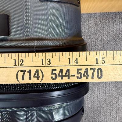 Ricardo Beverly Hills Carry-on Size Hardside Spinner Suitcase (2 of 2 on AUCTION)