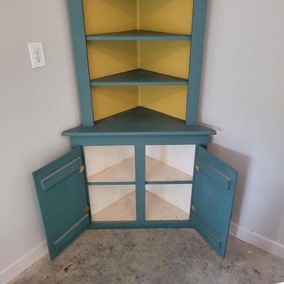 Wooden Corner Cabinet (G-EL)