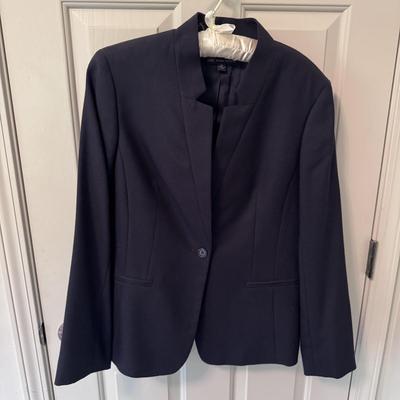 Burberry, Brooks Brothers, and More Women’s Pant Suite and Blazers - Size 12-16 (GB2-DZ)
