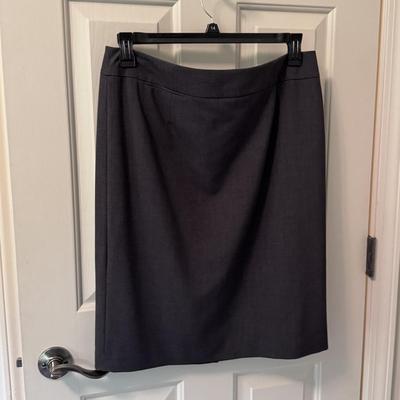 Burberry, Brooks Brothers, and More Women’s Pant Suite and Blazers - Size 12-16 (GB2-DZ)
