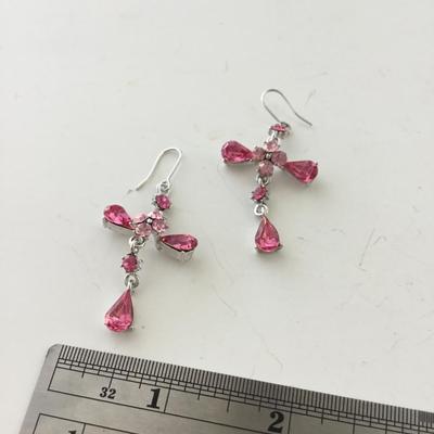 Unmarked pink rhinestone dangle earrings