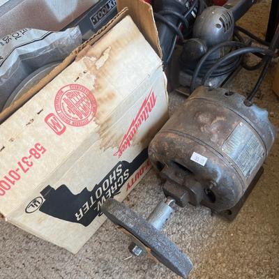 Woodworking tools, saws, levels and misc items