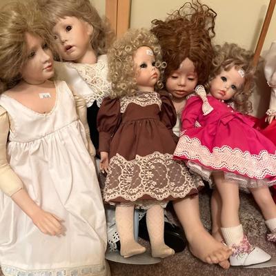 Dolls! Dolls! Dolls!