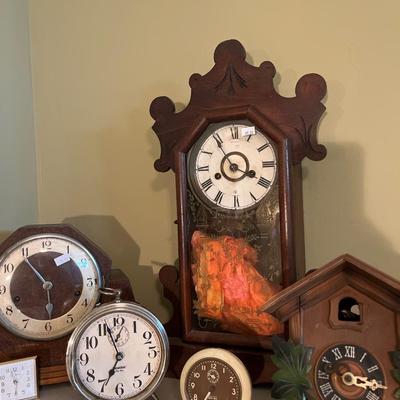 Clocks (6)