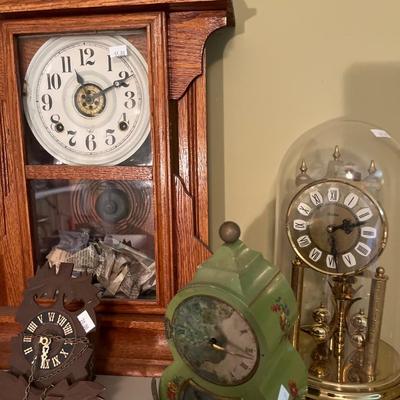 Clocks & Clocks