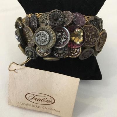 Rare from last century buttons, handcraft, vintage, gold, toned button stretch bracelet