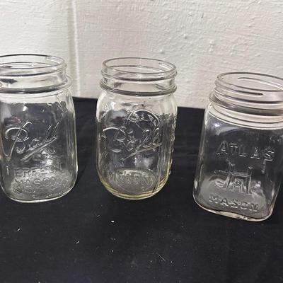 Box of 12 1/2 pint Ball jars