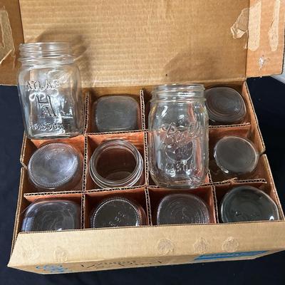 Box of 12 1/2 pint Ball jars