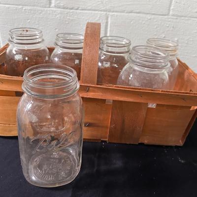 Basket with canning jars (6)