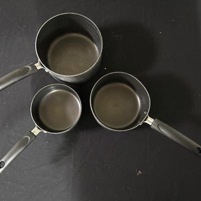 Martha Stewart Pot set
