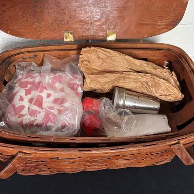 Vintage Picnic Basket + contents