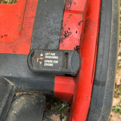 LOT 2S: Black & Decker Weed Wacker GH3000 Grass Hog NST2018 & Edge Hog