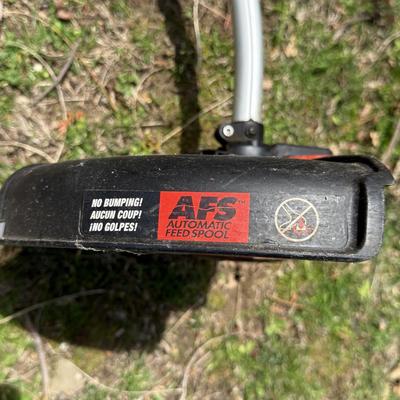 LOT 2S: Black & Decker Weed Wacker GH3000 Grass Hog NST2018 & Edge Hog