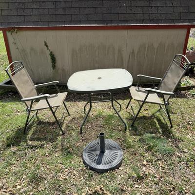 LOT 5S: Outdoor Patio Table w/ Folding Chairs & Umbrella Stand