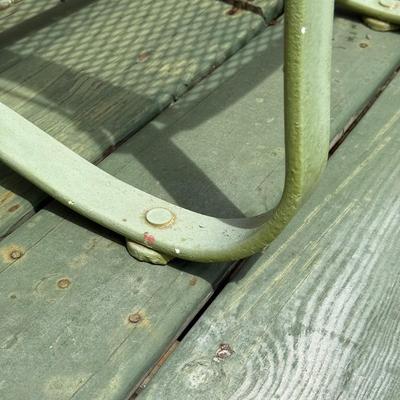 LOT 7P: Green Outdoor Patio Furniture