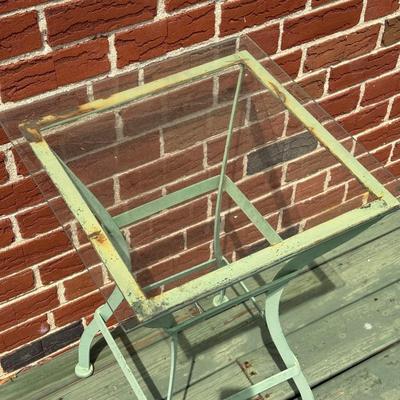 LOT 7P: Green Outdoor Patio Furniture