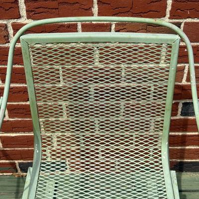 LOT 7P: Green Outdoor Patio Furniture