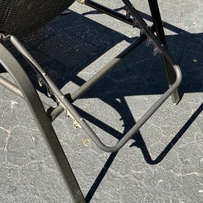 LOT 8S: Wicker Patio Lounge Chairs & Swivel Chairs