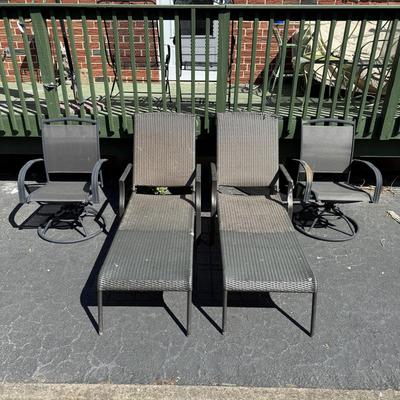 LOT 8S: Wicker Patio Lounge Chairs & Swivel Chairs