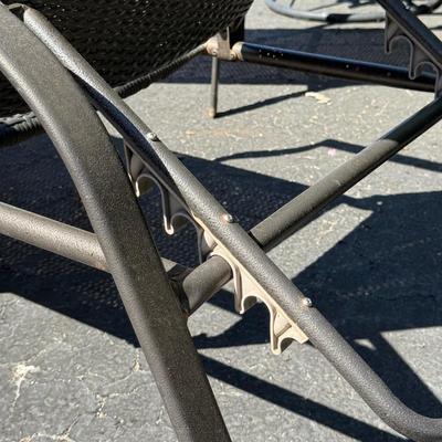 LOT 8S: Wicker Patio Lounge Chairs & Swivel Chairs