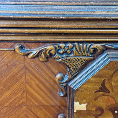 LOT 9X: Vintage Tallboy Dresser