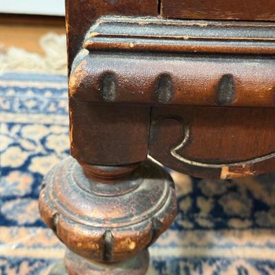 LOT 9X: Vintage Tallboy Dresser