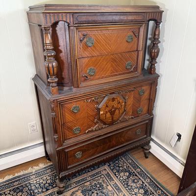 LOT 9X: Vintage Tallboy Dresser