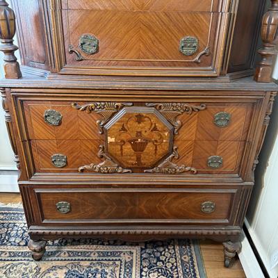 LOT 9X: Vintage Tallboy Dresser