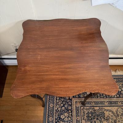 LOT 10X: Vintage 2 Tier Carved Side Table