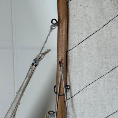 LOT 15X: Vintage Wooden Model Ship