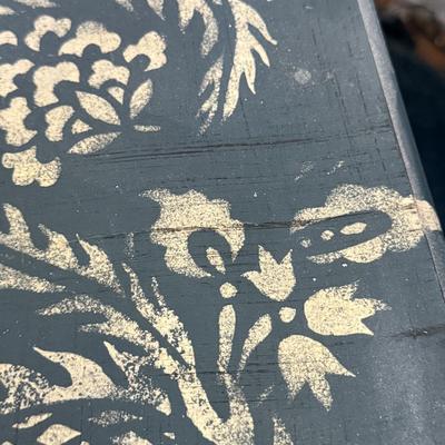 LOT 19Y: Vintage Painted Side Table