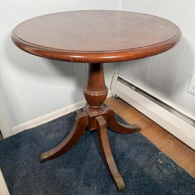 LOT 22Y: Vintage Brass Footed Circle Side Table w/ Matching Ceramic Table Lamps