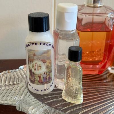 LOT 24X: Vanity Collection - Perfume, Bombay Picture Frame, Hand Mirror & More